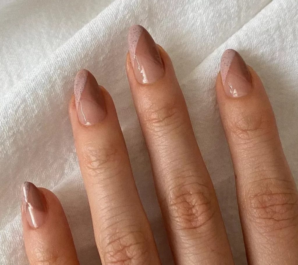 Unhas Minimalistas: como fazer um design em casa? unhas minimalistas Unha Minimalista
