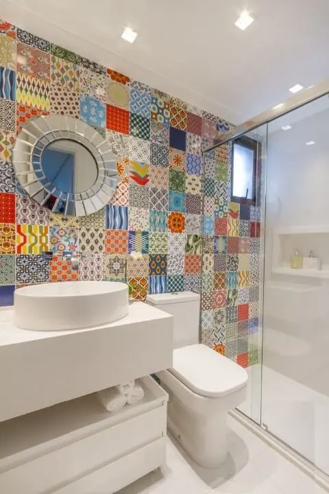 Banheiro de luxo: Dicas e Imagens para se inspirar! Banheiro de luxo Banheiro De Luxo Colorido