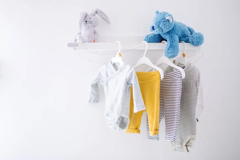 7 Dicas para Manter o Quarto do Bebê Organizado e Funcional quarto do bebe,como organizar quarto de bebe Prateleiras Quarto Do Bebe